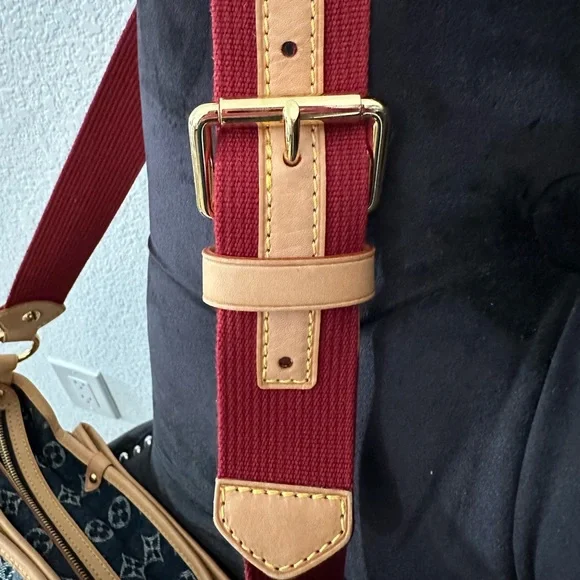 LOUIS VUITTON Limited Edition Blue Denim Monogram Porte Epaule Raye MM Bag - Picture 6 of 16